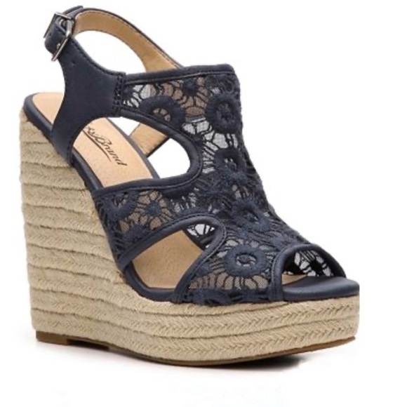 Lucky Brand Black Ranette Crochet Wedge Sandals 9 - Picture 8 of 8